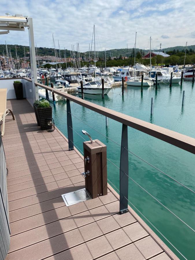 Floating House Blue Moon Počitniška hiša Portoroz